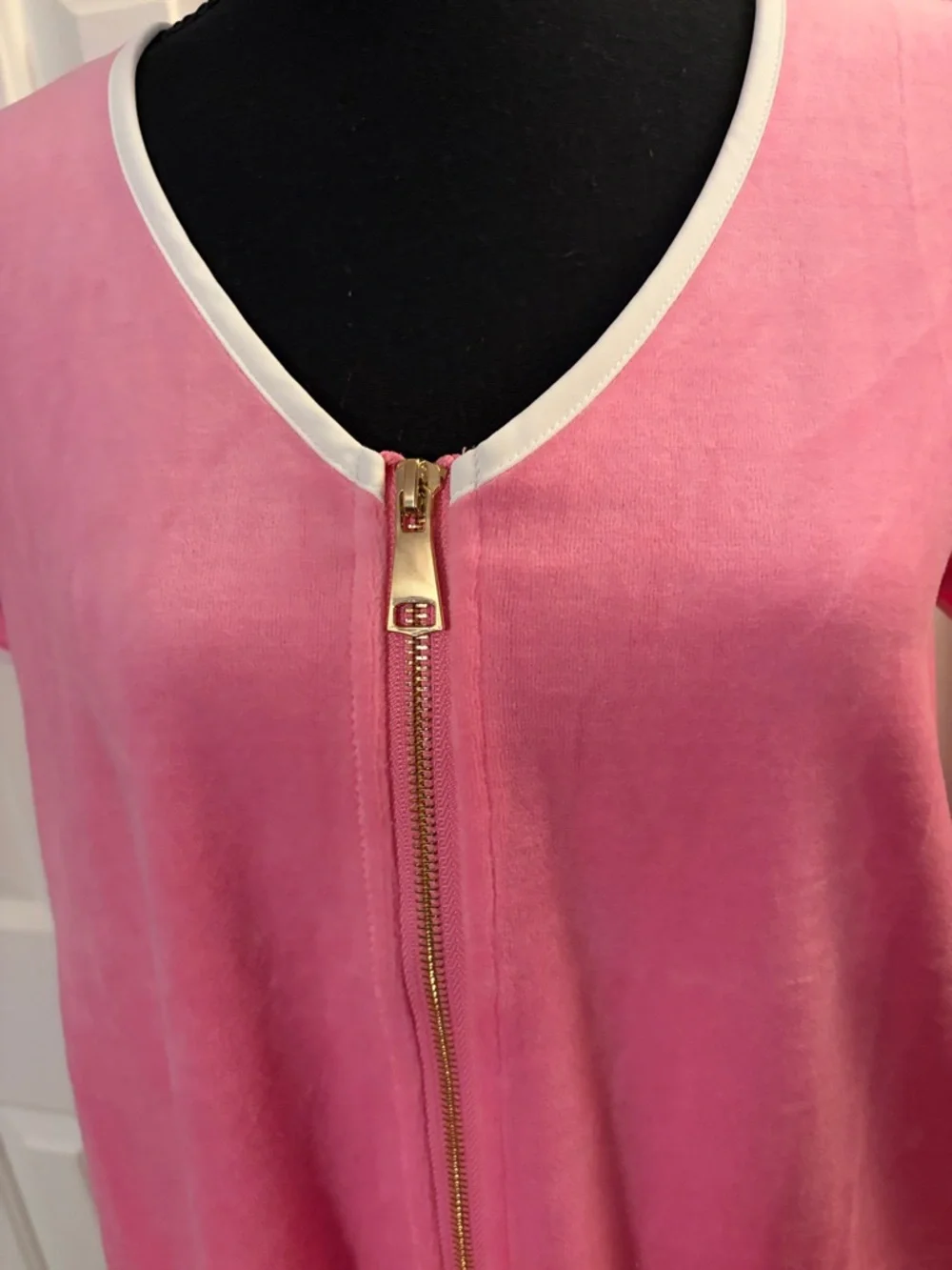 SSYS The Label Pink Get Ready Robe with White Scallop Trim - Picture 4 of 7